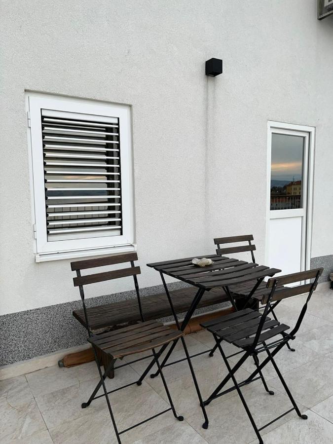 Apartment Sun&Sea, Senj, Prvi Red Do Mora سينج المظهر الخارجي الصورة